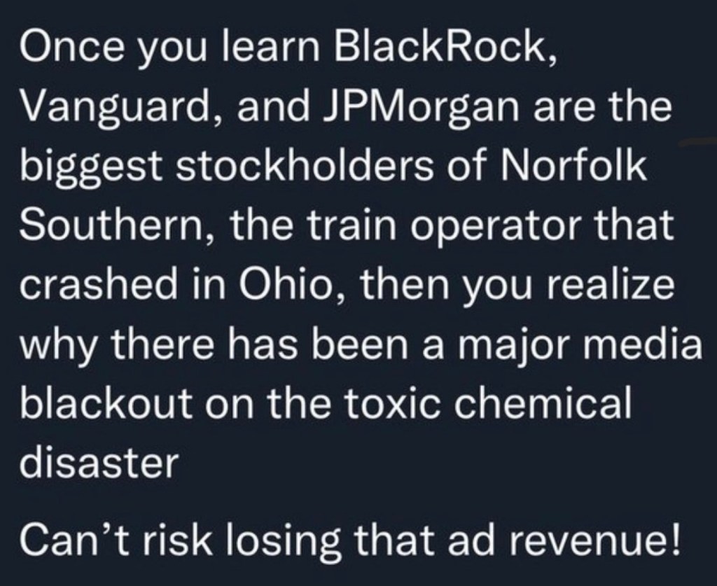 Government downplays Ohio disaster