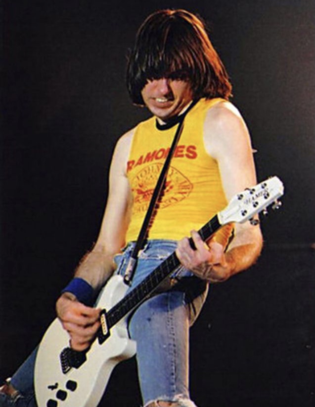 Johnny Ramone downstroke guitarist