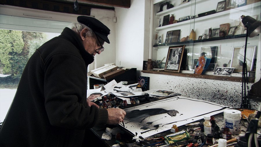 Ralph Steadman in his studio.