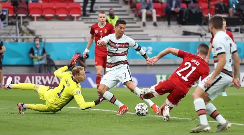 Cristiano Ronaldo makes history