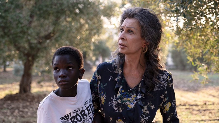 Sophia Loren is back 