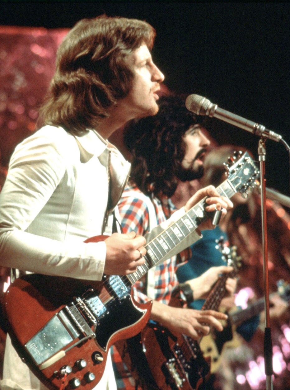 Two suicides ended Badfinger